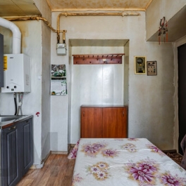 Продажа 2-комн квартиры на вторичном рынке Обводного Канала наб,  д. 57