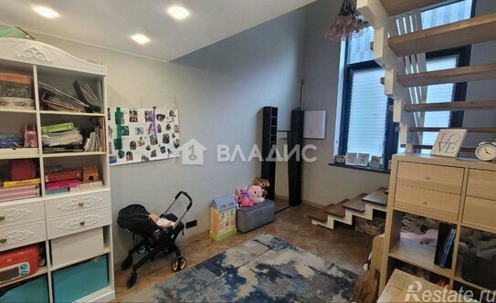 Продажа 6-комн квартиры на вторичном рынке Домостроительная улица,  д. 14