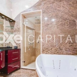 Продажа 4-комн квартиры на вторичном рынке Слесарный пер,  д. 3