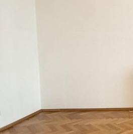 Продажа 3-комн квартиры на вторичном рынке улица Академика Королева, 3