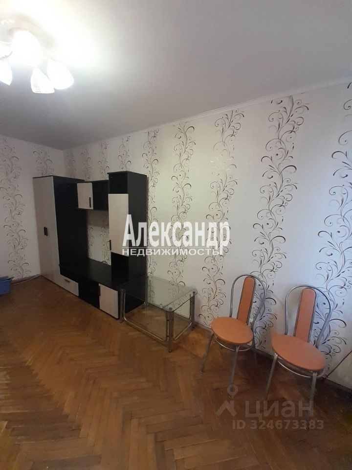 Аренда 1-комн квартиры на вторичном рынке проспект Славы, 28