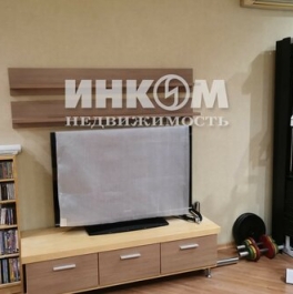 Продажа 2-комн квартиры на вторичном рынке Южный, улица Юлиуса Фучика,  д. 2/3