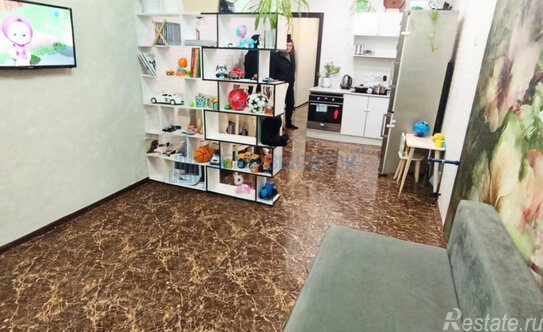 Продажа 2-комн квартиры на вторичном рынке 5-й микрорайон, Радужная улица,  д. 6 к1