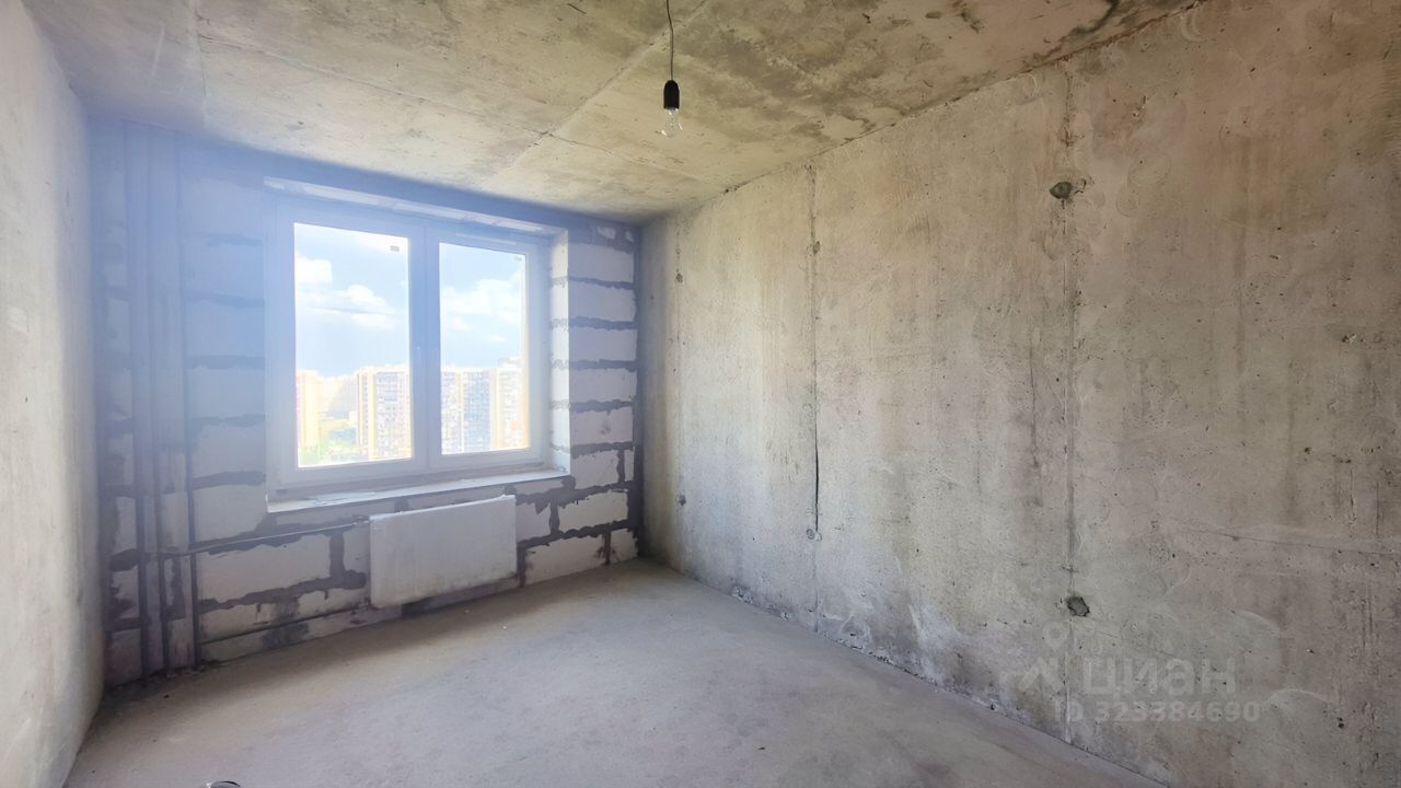 Продажа 2-комн квартиры на вторичном рынке Мурино, аллея Охтинская, 10к1