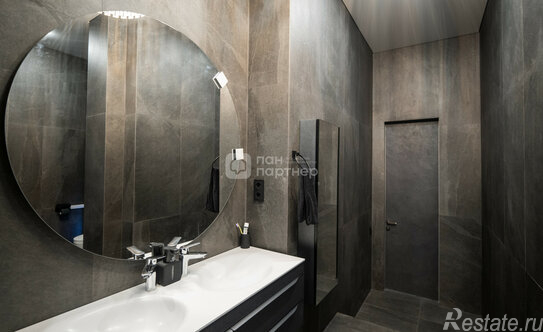 Продажа 5-комн квартиры на вторичном рынке Чайковского ул,  д. 61