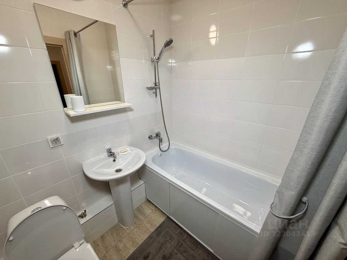 Аренда 3-комн квартиры на вторичном рынке Аминьевское шоссе, 4Дк1