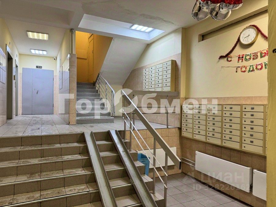 Продажа 2-комн квартиры на вторичном рынке проезд Кирова, 4