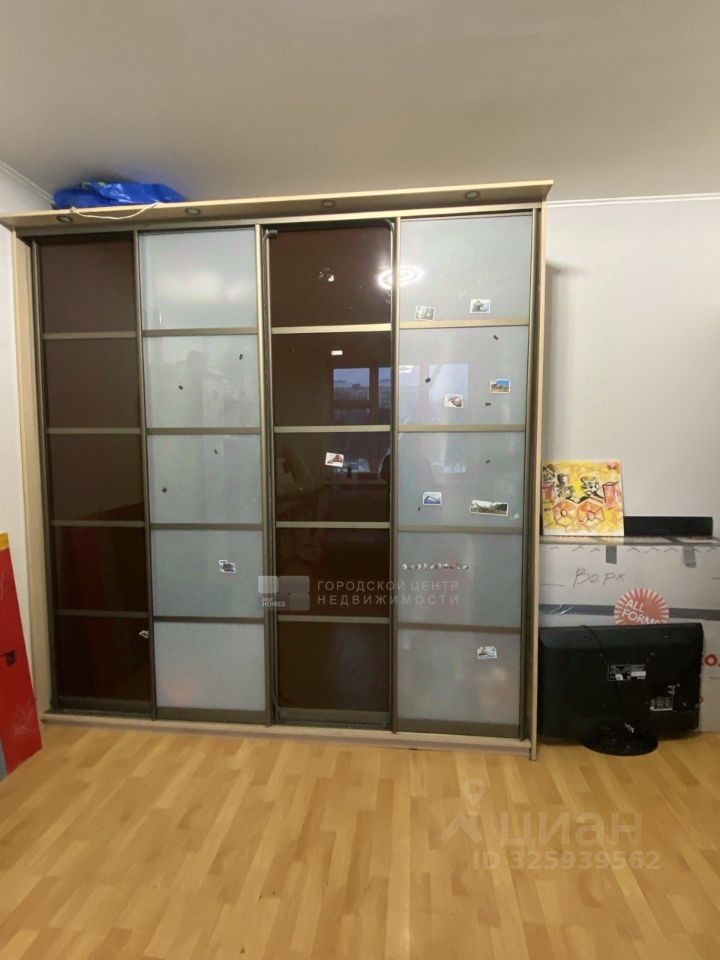 Продажа 3-комн квартиры на вторичном рынке улица Маршала Тухачевского, 33