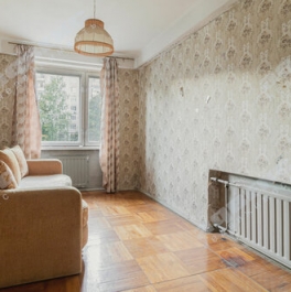 Продажа 4-комн квартиры на вторичном рынке Косыгина пр-кт,  д. 30,  к. 3