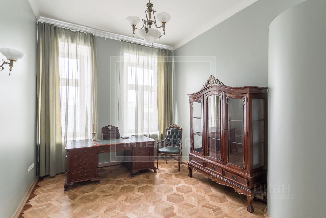 Аренда 4-комн квартиры на вторичном рынке Пожарский переулок, 8