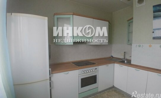 Продажа 2-комн квартиры на вторичном рынке Изумрудная улица,  д. 13 к2