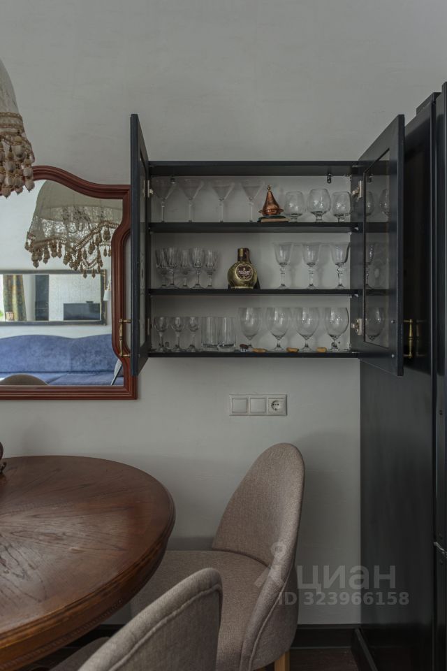 Продажа 2-комн квартиры на вторичном рынке Нагорная улица, 7К1