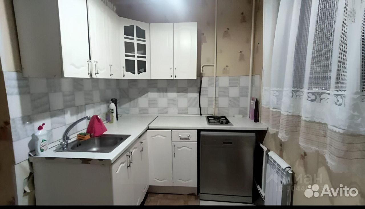 Продажа 1-комн квартиры на вторичном рынке Ломоносов, Ораниенбаумский проспект, 37к1