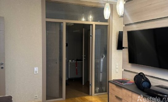 Продажа 2-комн квартиры на вторичном рынке Ждановская улица