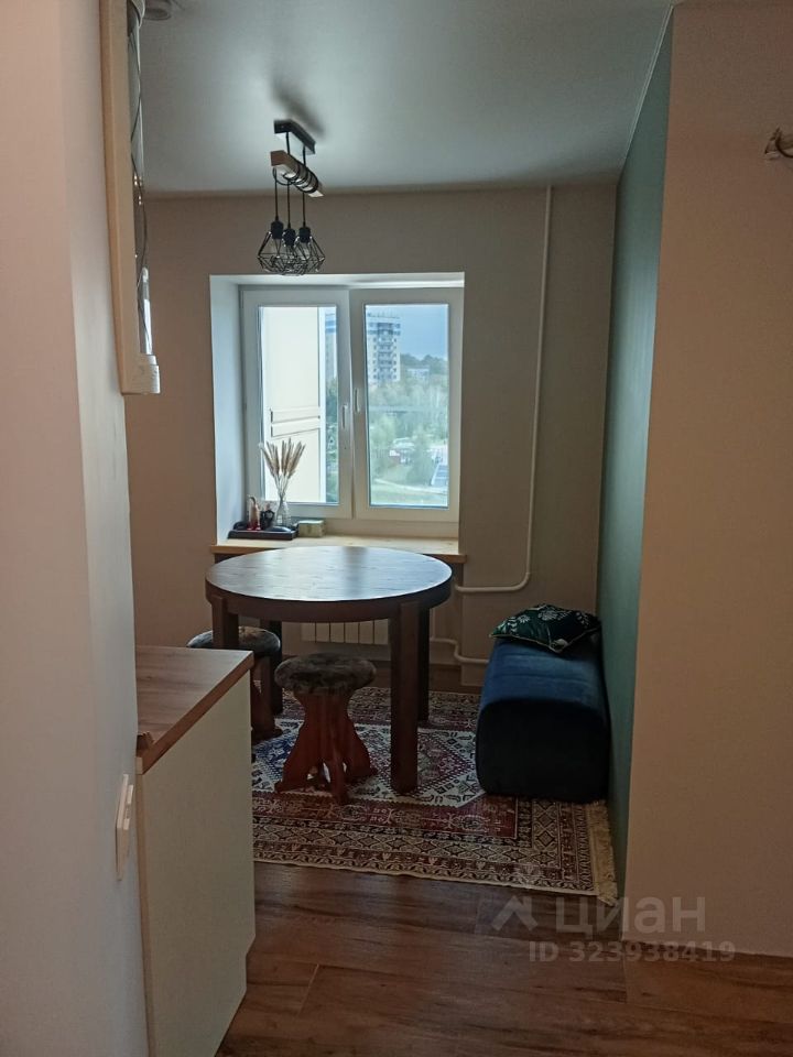 Продажа 2-комн квартиры на вторичном рынке Видное, Строительная улица, 25