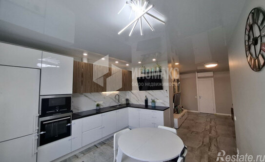 Продажа 3-комн квартиры на вторичном рынке Саларьевская ул,  д. 8 к2