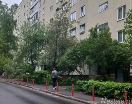 Продажа 2-комн квартиры на вторичном рынке Россошанская улица,  д. 3 к2