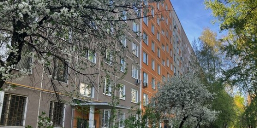 3-комн квартира ул Молостовых,  д. 19,  к. 1 стр 2