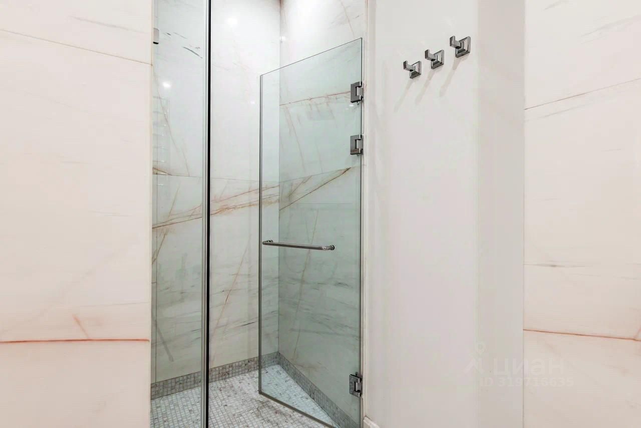 Продажа 5-комн квартиры на вторичном рынке улица Остоженка, 11