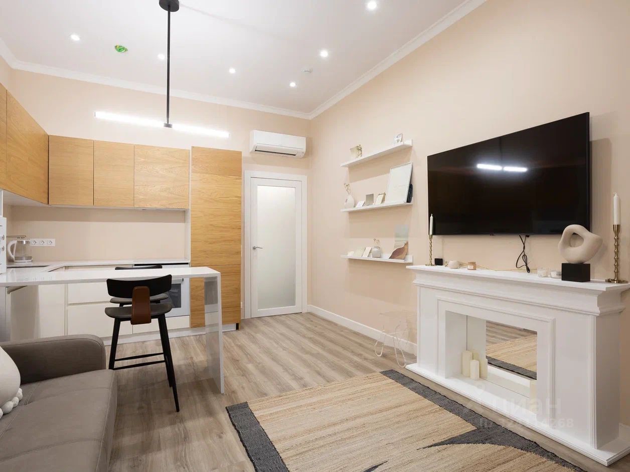 Продажа 2-комн квартиры на вторичном рынке улица Василисы Кожиной, 13