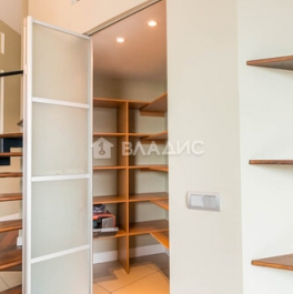 Продажа 4-комн квартиры на вторичном рынке Рыбников переулок,  д. 2