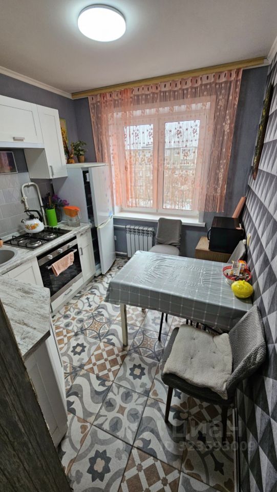 Продажа 2-комн квартиры на вторичном рынке 4-й мкр, 6