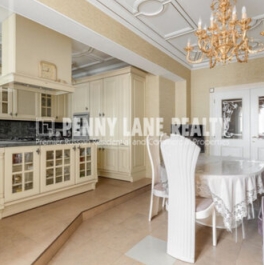 Продажа 4-комн квартиры на вторичном рынке Смоленская наб,  д. 5/13