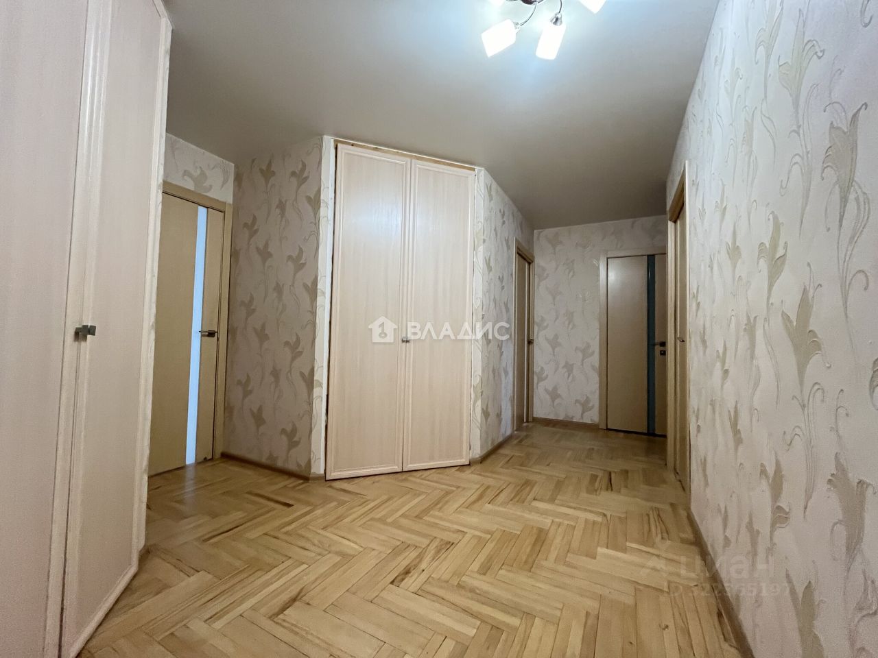 Продажа 4-комн квартиры на вторичном рынке Щелково-3 мкр, улица Бахчиванджи,  д. 7