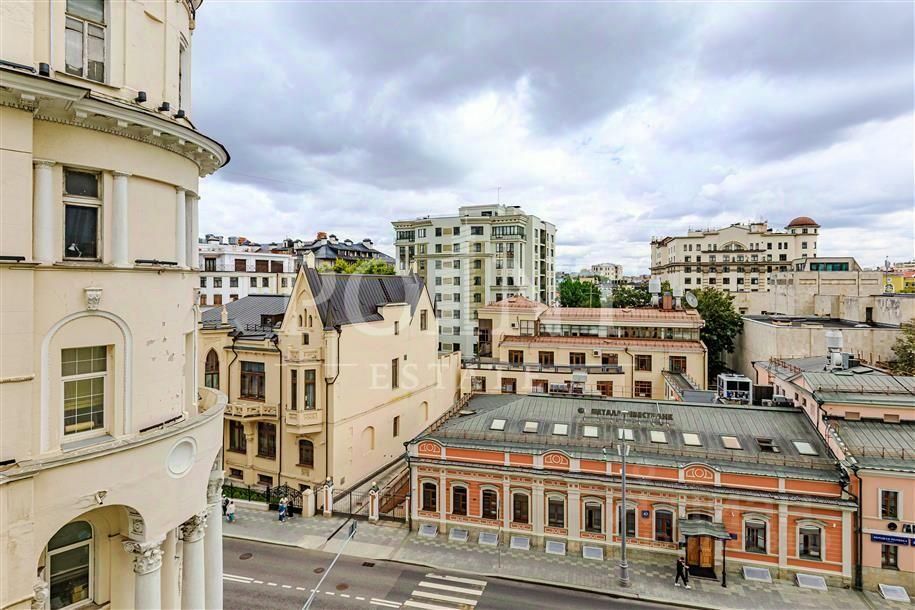 Продажа 4-комн квартиры на вторичном рынке улица Большая Полянка, 44