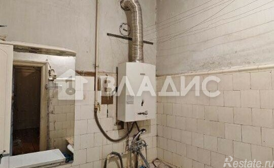 Продажа 2-комн квартиры на вторичном рынке Рощинский 4-й проезд,  д. 16