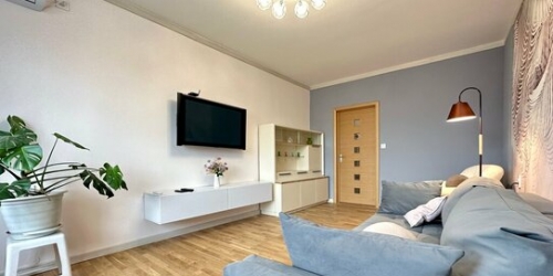 3-комн квартира улица Расковой,  д. 25