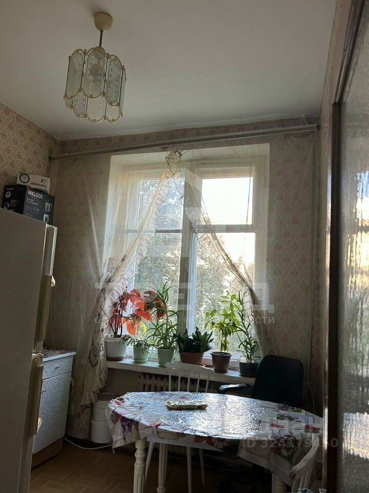 Продажа 2-комн квартиры на вторичном рынке улица Федосеенко, 32