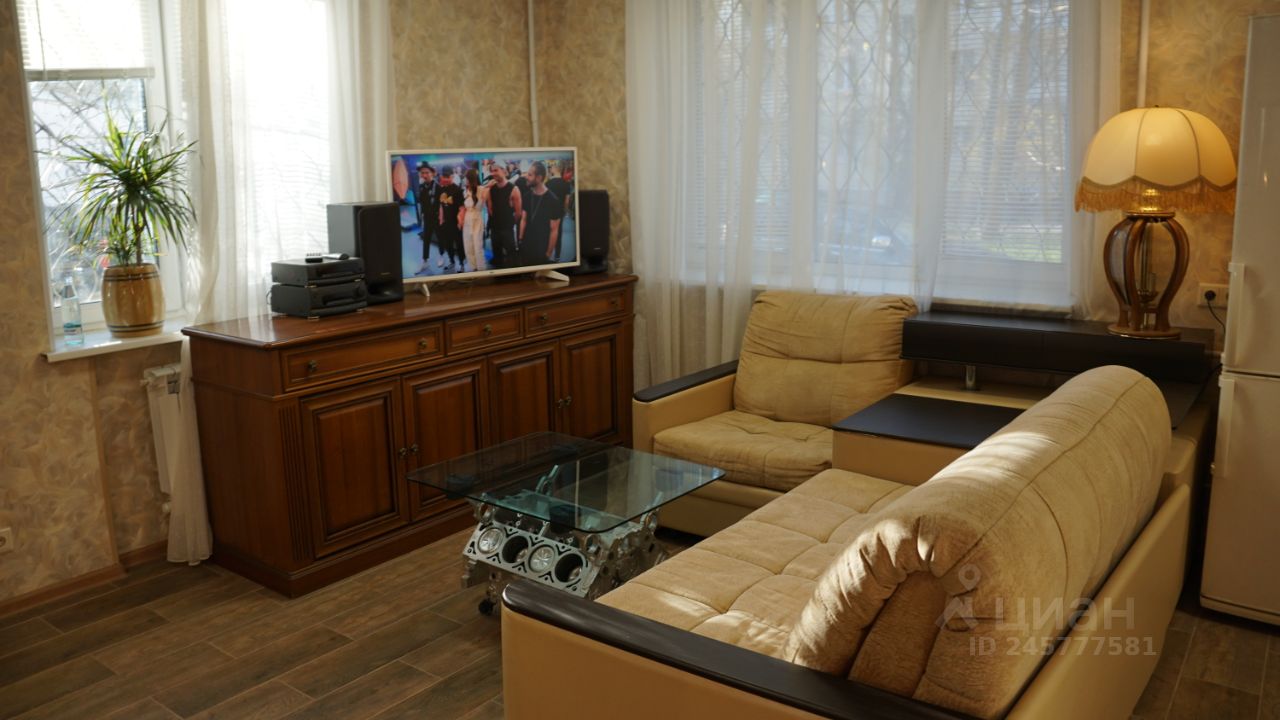 Аренда 1-комн квартиры на вторичном рынке 2-я Владимирская улица, 16К1