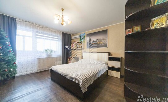 Продажа 3-комн квартиры на вторичном рынке микрорайон Северный, улица Гагарина,  д. 48