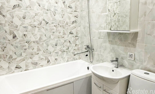 Продажа 1-комн квартиры на вторичном рынке Мытищи, Олимпийский пр-кт,  д. 19,  к. 2