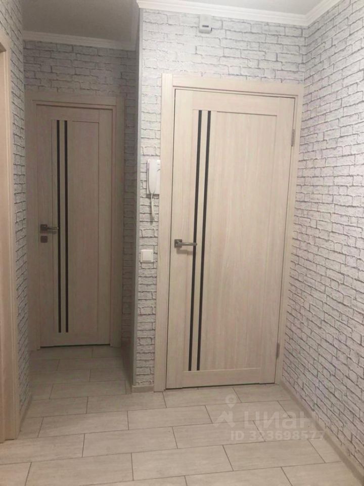 Аренда 2-комн квартиры на вторичном рынке Дибуновская улица, 39