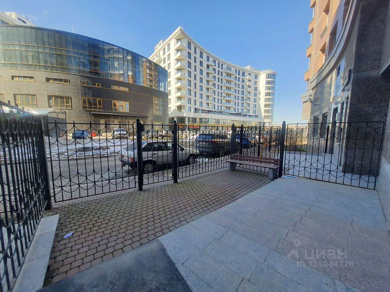 Продажа 3-комн квартиры на вторичном рынке Пионерская улица, 50