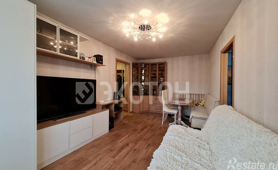 Продажа 3-комн квартиры на вторичном рынке Павловск г, Детскосельская ул,  д. 13