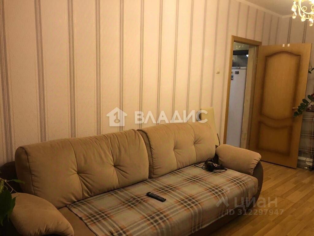 Продажа 4-комн квартиры на вторичном рынке Челобитьевское шоссе, 14к2