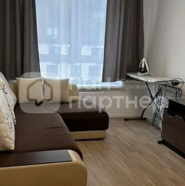 Продажа 1-комн квартиры на вторичном рынке Орлово-Денисовский проспект,  д. 19 к3 с1