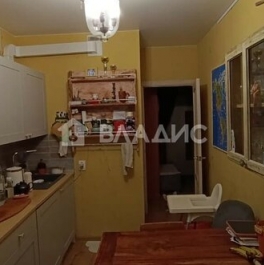 Продажа 1-комн квартиры на вторичном рынке площадь Европы