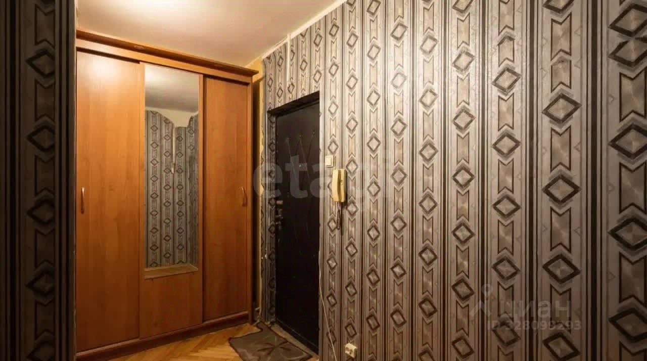 Продажа 1-комн квартиры на вторичном рынке Осенний бульвар, 18К2