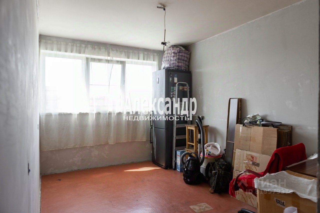 Продажа 2-комн квартиры на вторичном рынке улица Тамбасова, 6К1