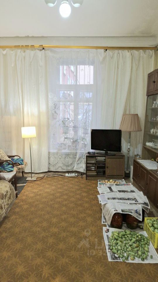 Продажа 2-комн квартиры на вторичном рынке Каменноостровский проспект, 9