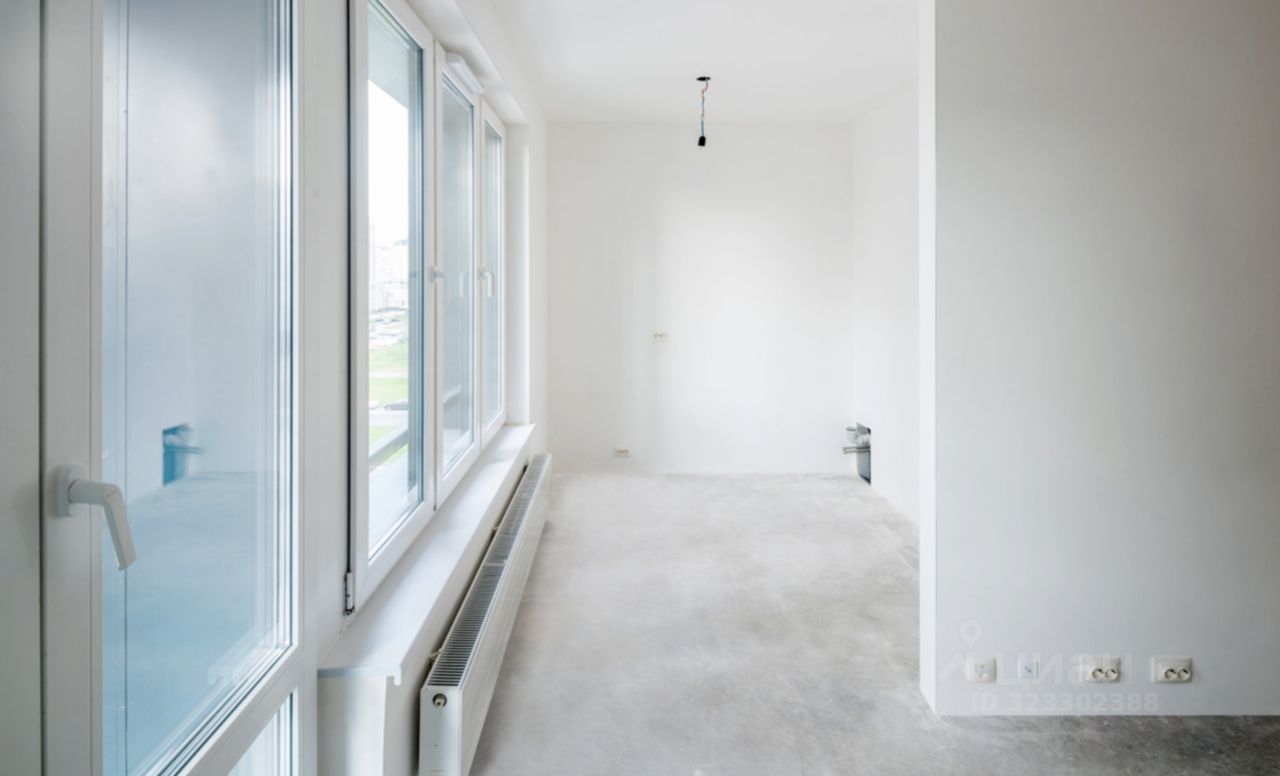 Продажа 3-комн квартиры на вторичном рынке улица Стахановцев, 1