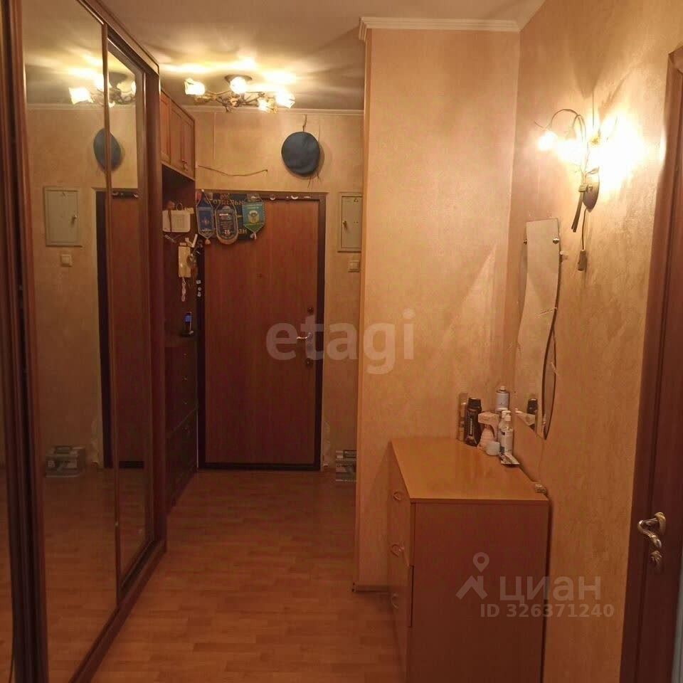 Продажа 3-комн квартиры на вторичном рынке Лухмановская улица, 33