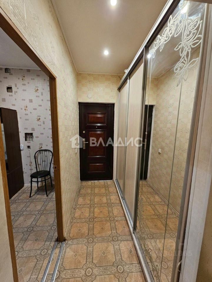 Продажа 4-комн квартиры на вторичном рынке Боровая улица, 3