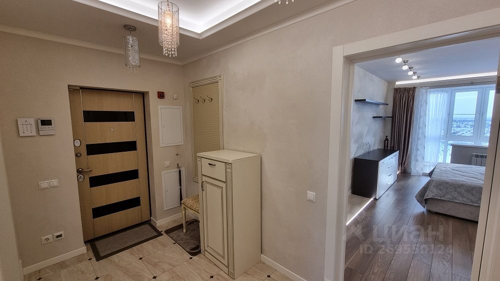 Аренда 2-комн квартиры на вторичном рынке улица Александры Монаховой, 101