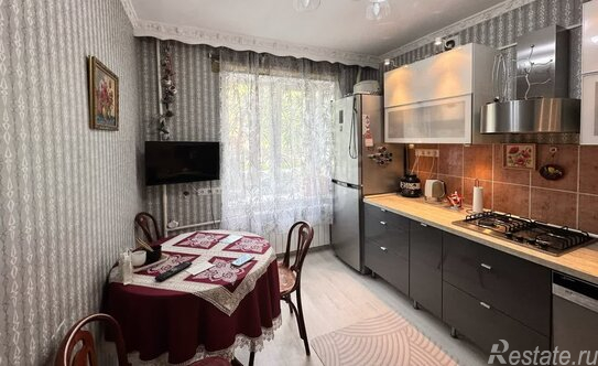 Продажа 2-комн квартиры на вторичном рынке улица Крупской,  д. 11