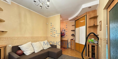 2-комн квартира ул Новощукинская,  д. 1